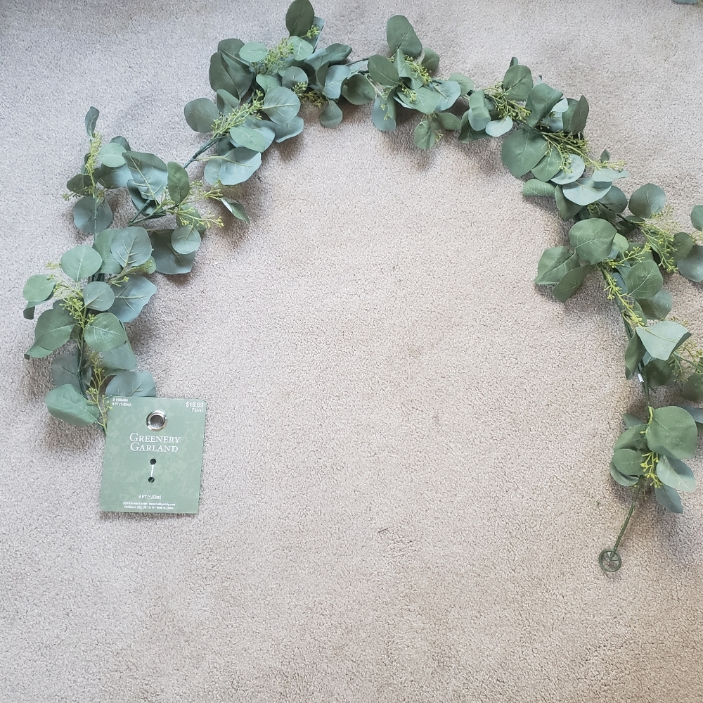 6 ft table garlands